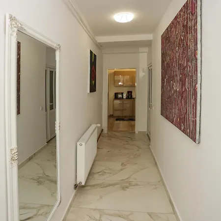 Casa Din Parc 아파트 *